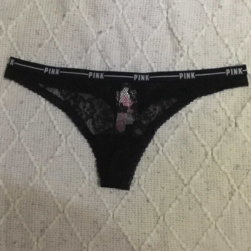 NWT SMALL Victoria’s Secret lace thong